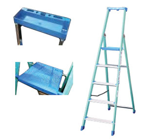 Fibreglass Stepladder with Toolbox
